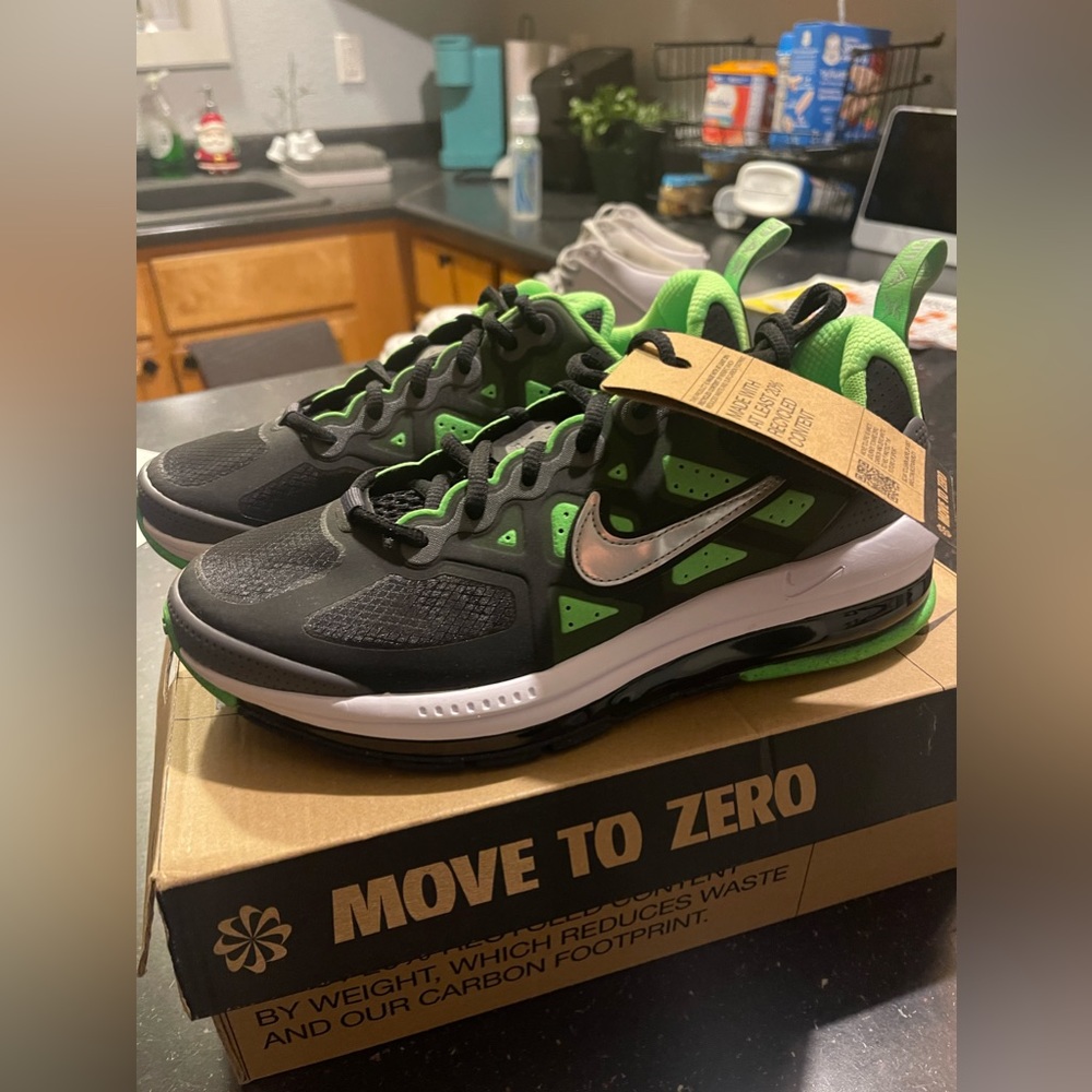Nike Air Max Genome 6y
